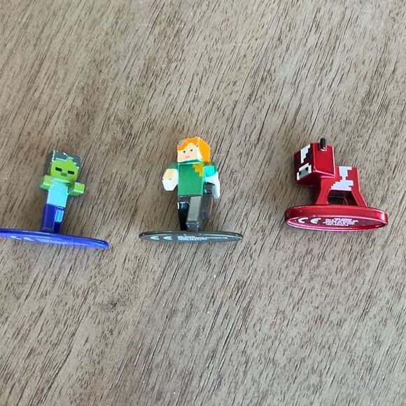 😊3/$30 Minecraft Dungeons Nano Metalfigs set of 3 - Picture 10 of 10